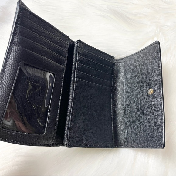 ❌ SOLD ❌ Michael Kors Jet Set Small Saffiano Leather Black Trifold Wallet - Picture 2 of 6